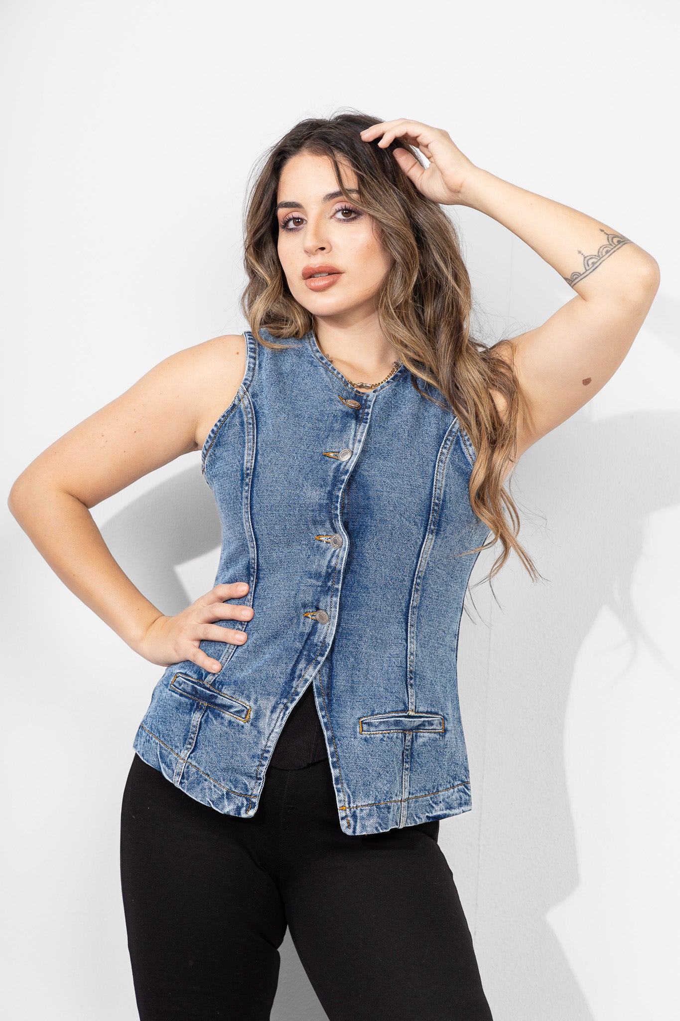 Light Wash Contour Vest