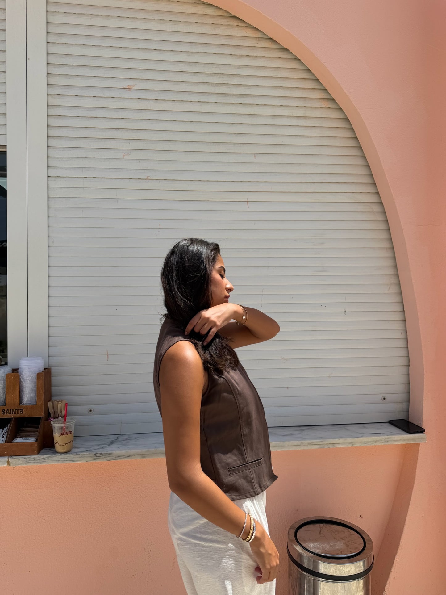 The Muse Vest In Brown