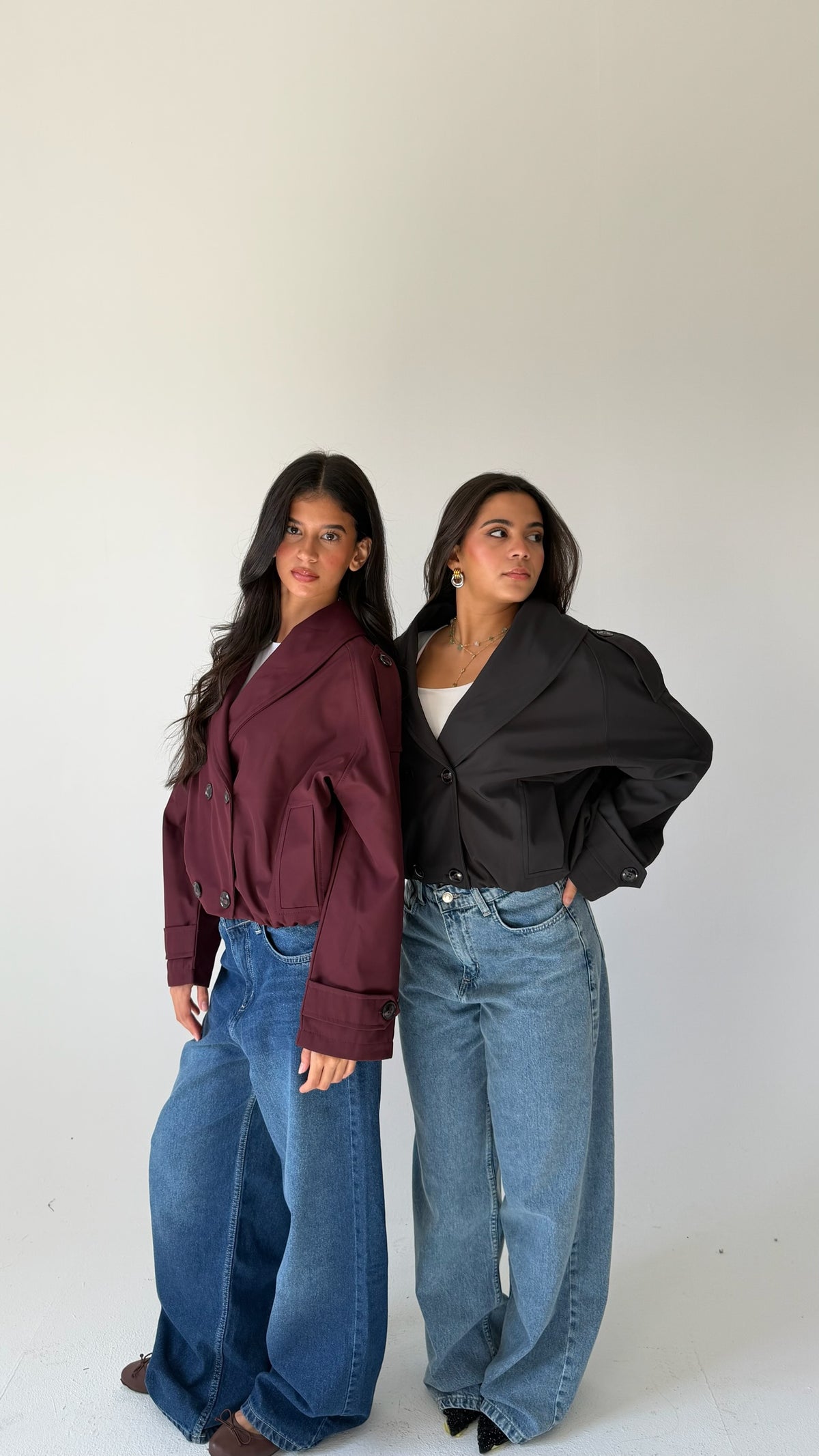 The Double Breasted Cropped Jacket In Black