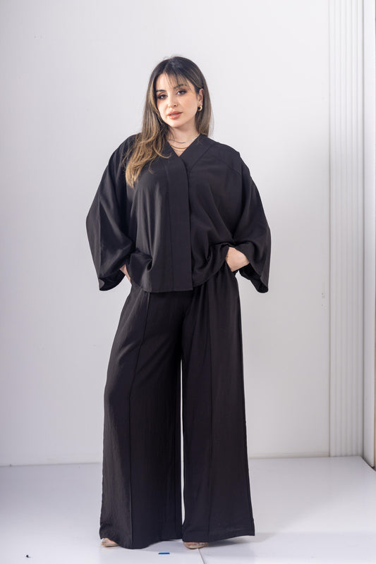 The Everywhere Set In Black